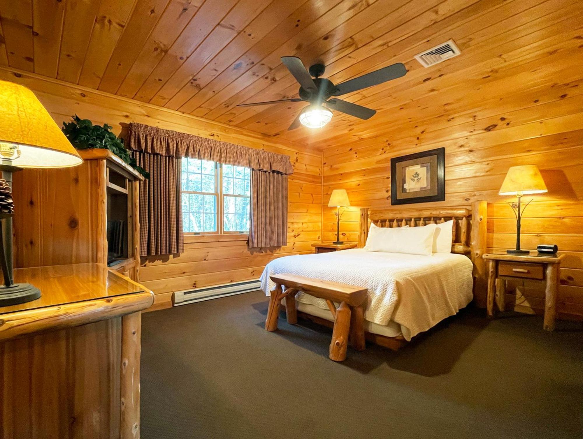 Mountain Springs Lake Resort Stroudsburg Room photo