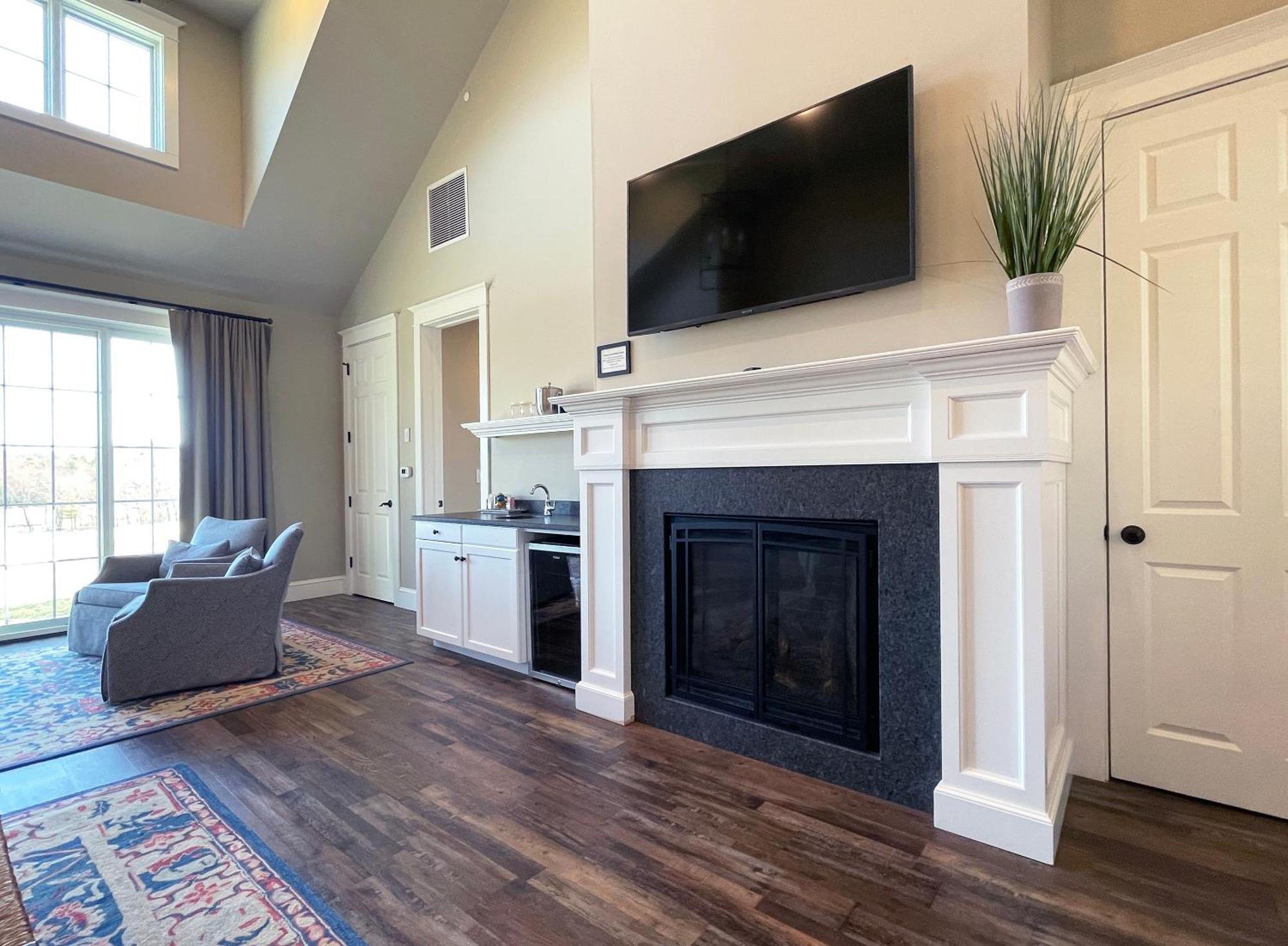 Mountain Springs Lake Resort Stroudsburg Room photo