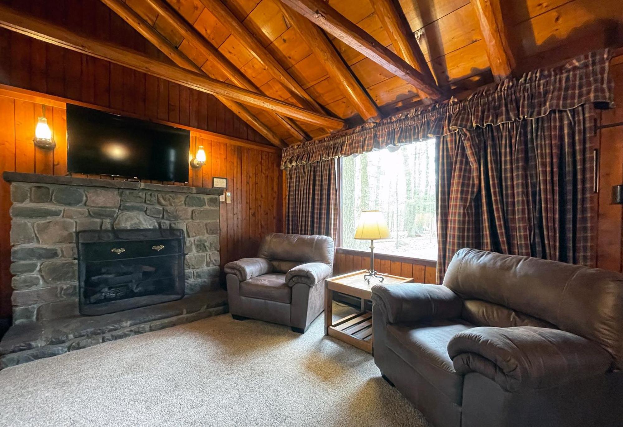 Mountain Springs Lake Resort Stroudsburg Room photo
